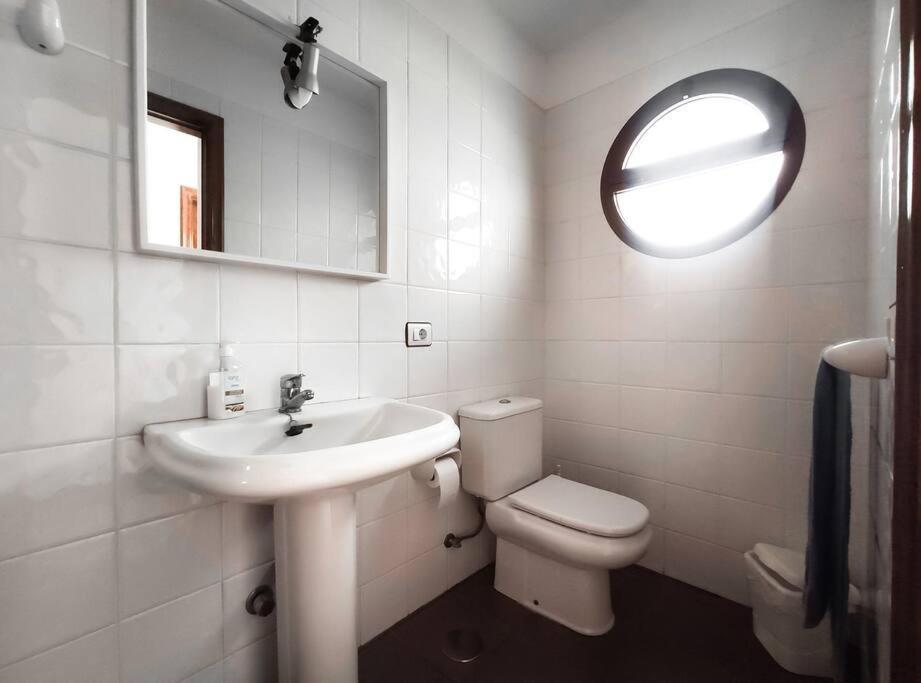 Duplex In Quiet Zone, Next To Sea, Fast Wifi Apartment El Medano (Tenerife)